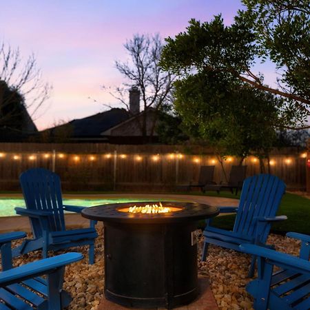 Pool Hottub Firepit Bbq Billiard Ps4 Golf Pflugerville Kültér fotó